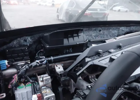 2025 Honda Accord Hybrid Touring from USA, damaged, VIN 1HGCY2F8XSA058212